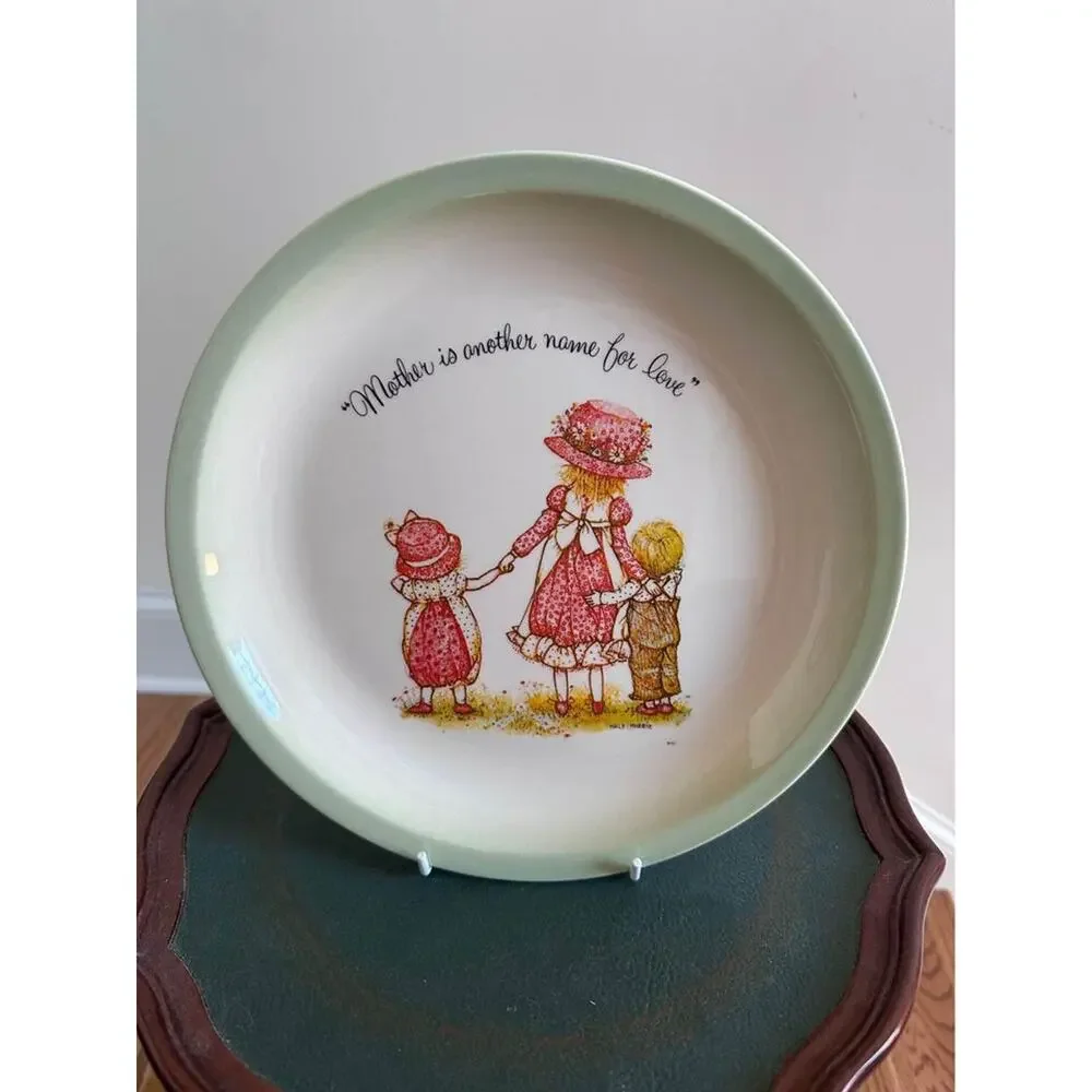 Holly Hobbie Plate 1972 Collectors “Mother is Another Name for Love” VTG Retro
